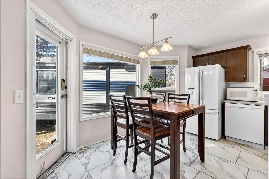 29 Sundown Way SE Calgary AB T2X 3B8