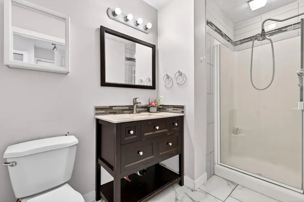 29 Sundown Way SE Calgary AB T2X 3B8