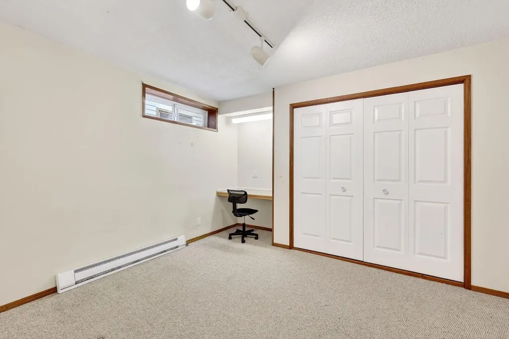 29 Sundown Way SE Calgary AB T2X 3B8