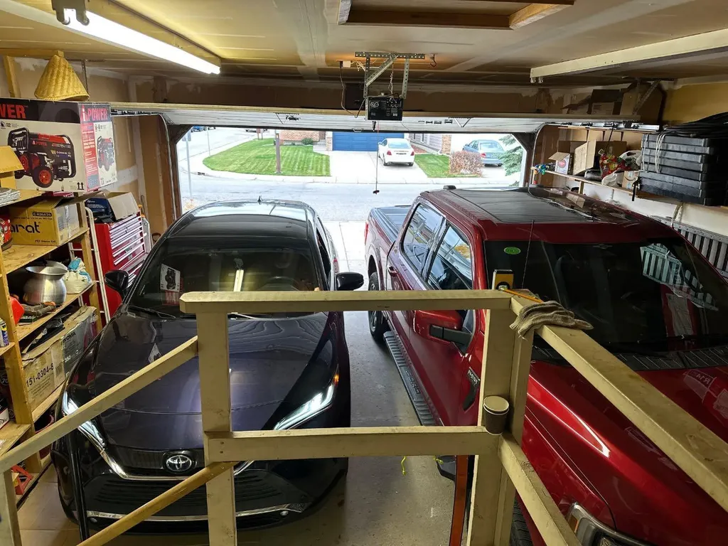 29 Sundown Way SE Calgary AB T2X 3B8
