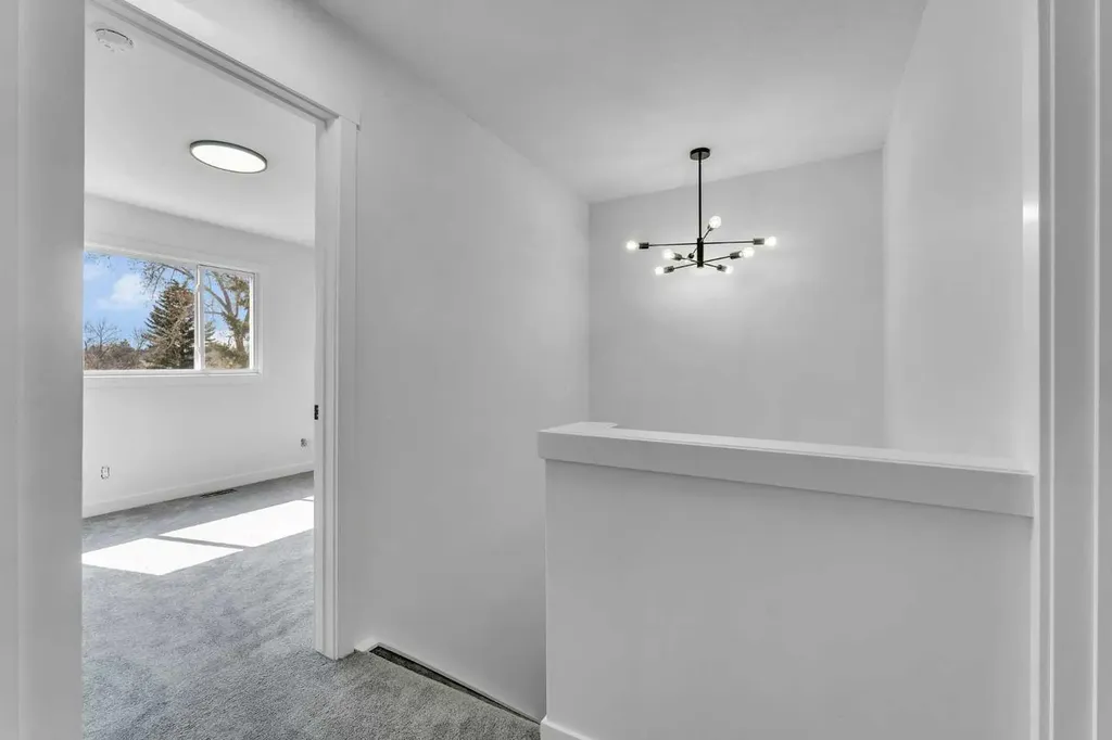 62 Deer Ridge Way SE Calgary AB T2J 5Y6