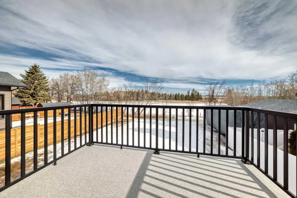 5032 59 Street Innisfail AB T4G0N6