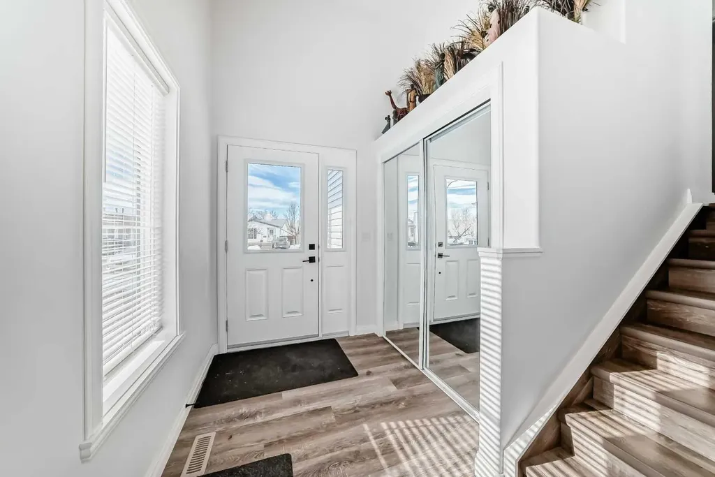 5032 59 Street Innisfail AB T4G0N6
