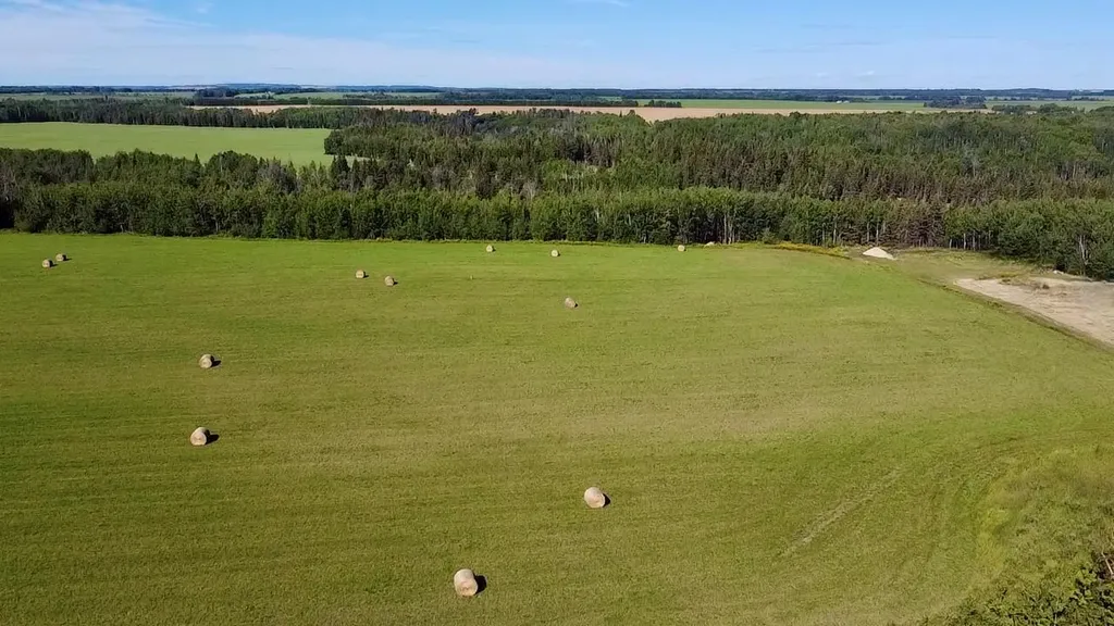 Range Road 225 Canyon Road Rural Athabasca County AB T9S 2A4
