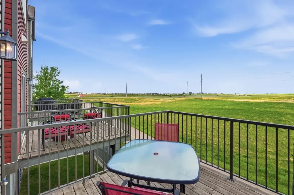 50 Copperstone Common SE Calgary AB T2Z 5E4