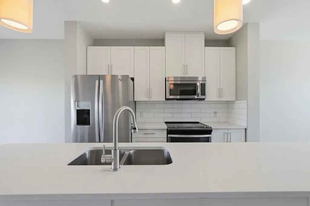 50 Copperstone Common SE Calgary AB T2Z 5E4