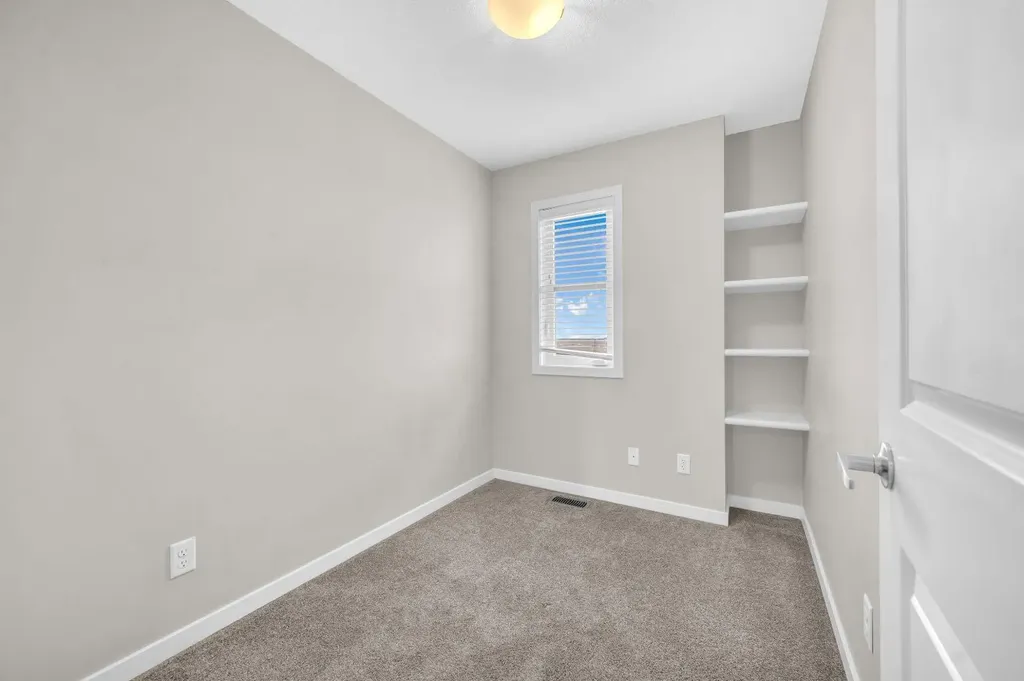 50 Copperstone Common SE Calgary AB T2Z 5E4