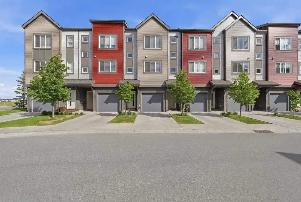 50 Copperstone Common SE Calgary AB T2Z 5E4