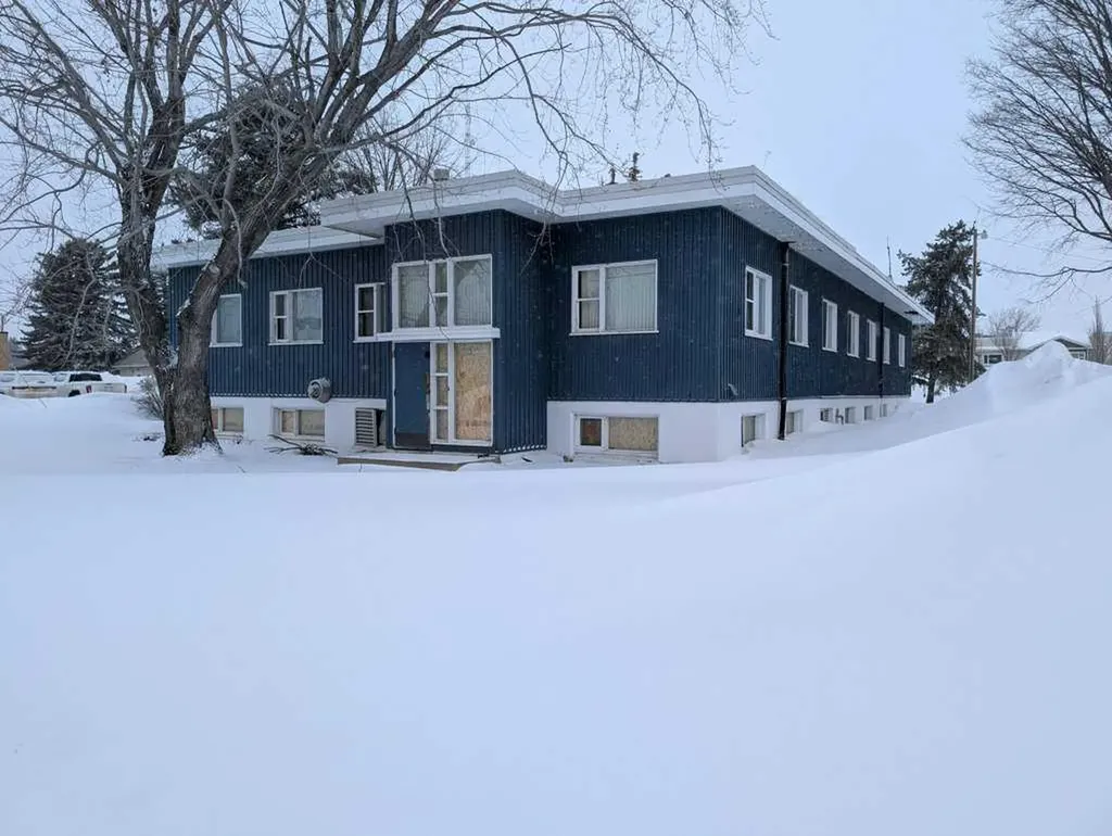 108 4 Avenue NE Slave Lake AB T0G 2A2