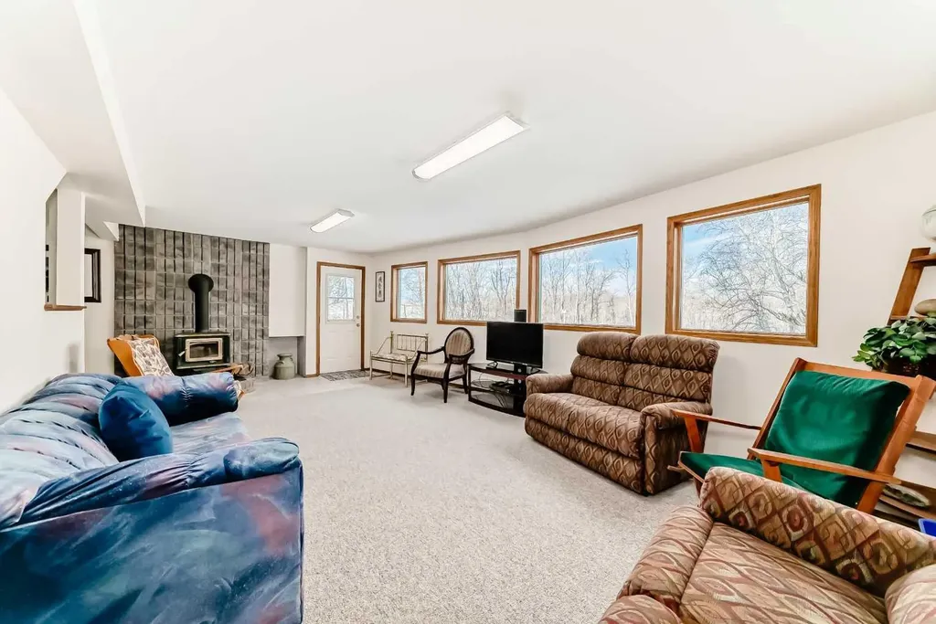 24402 Highway 595 E Rural Red Deer County AB T0M 0V0