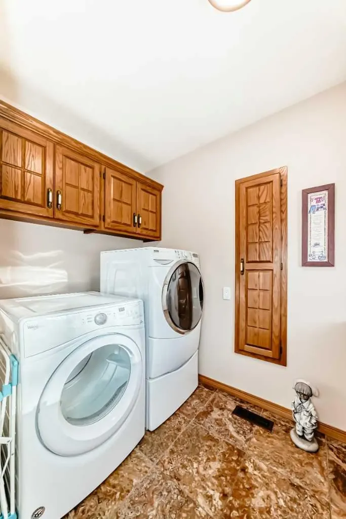 24402 Highway 595 E Rural Red Deer County AB T0M 0V0