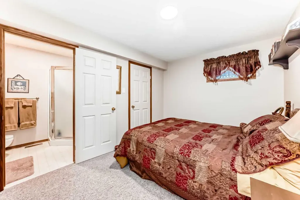 24402 Highway 595 E Rural Red Deer County AB T0M 0V0