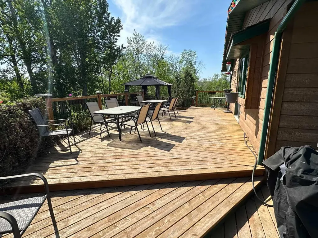 24402 Highway 595 E Rural Red Deer County AB T0M 0V0