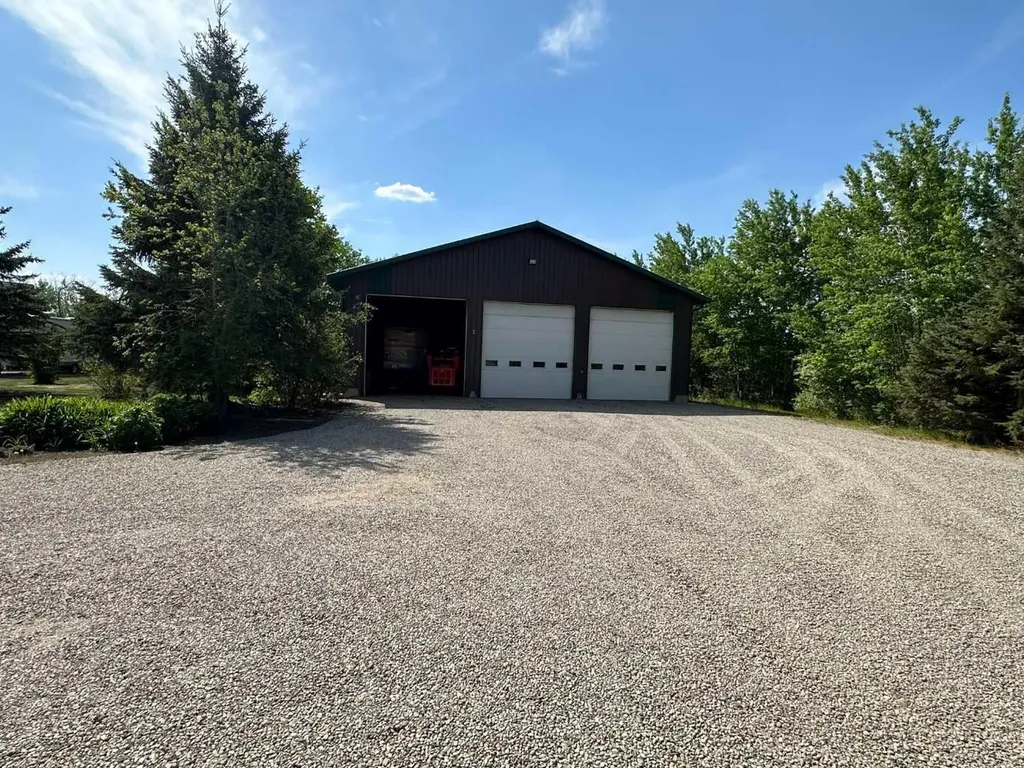 24402 Highway 595 E Rural Red Deer County AB T0M 0V0