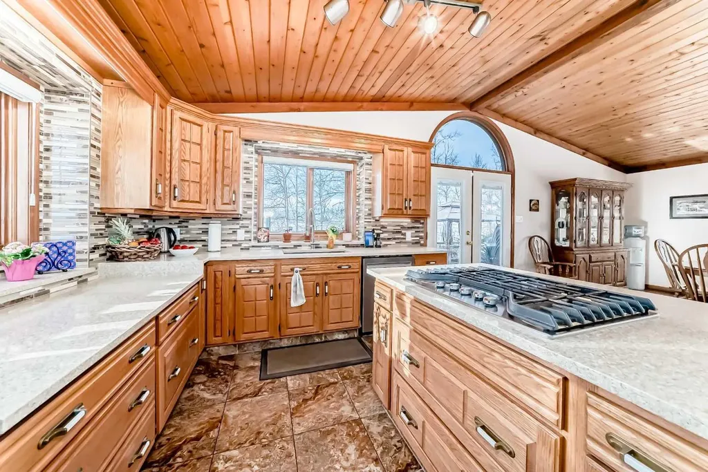 24402 Highway 595 E Rural Red Deer County AB T0M 0V0
