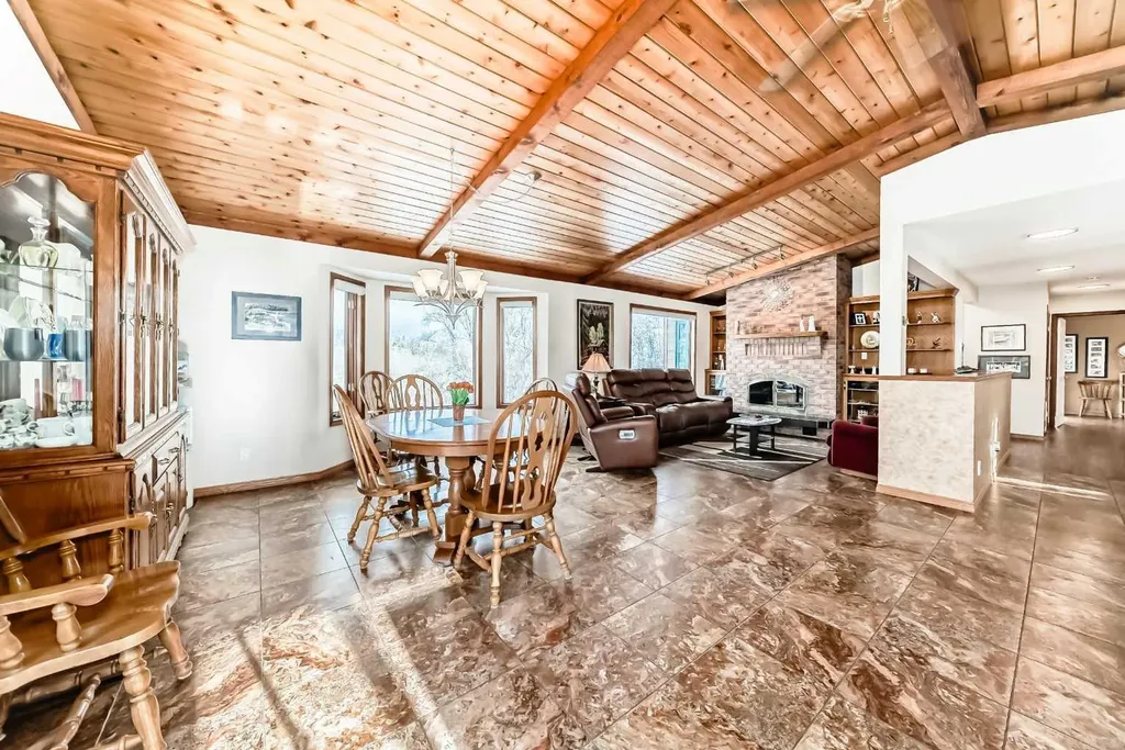 24402 Highway 595 E Rural Red Deer County AB T0M 0V0