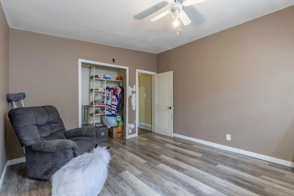 1907 7a Avenue N Lethbridge AB T1H 0Z8