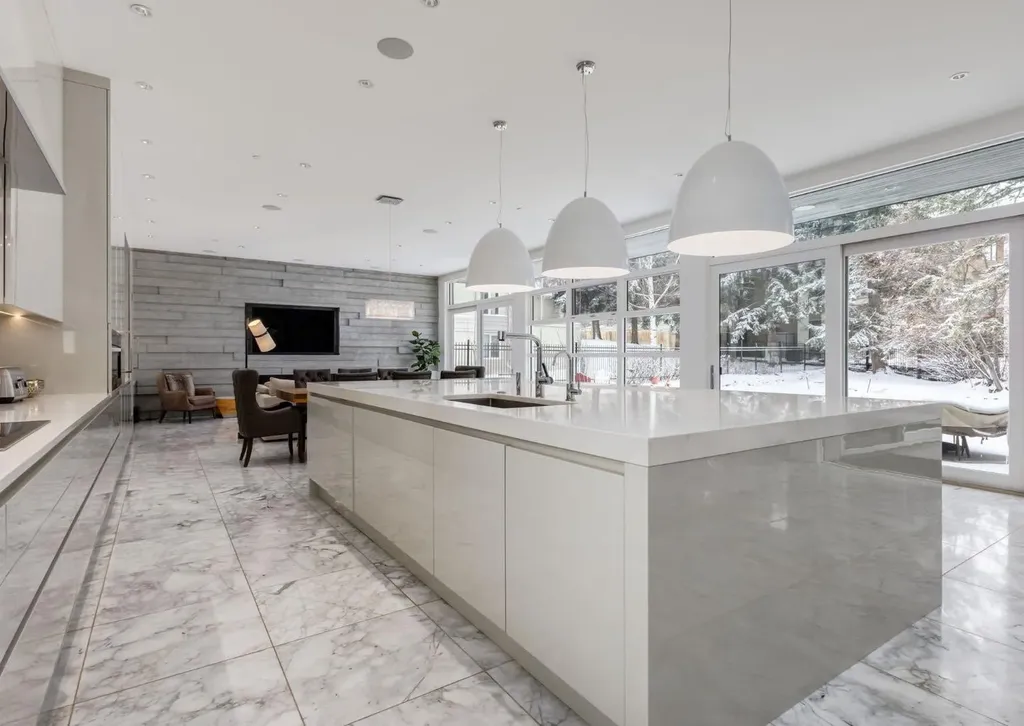 106 Pumpridge Place SW Calgary AB T2V5E7