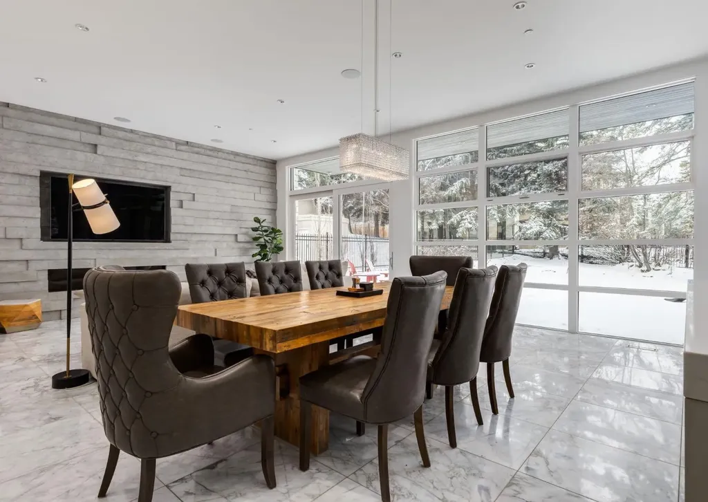 106 Pumpridge Place SW Calgary AB T2V5E7