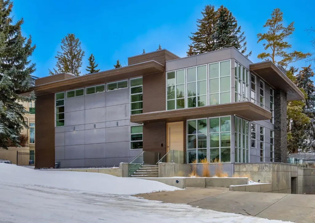 106 Pumpridge Place SW Calgary AB T2V5E7