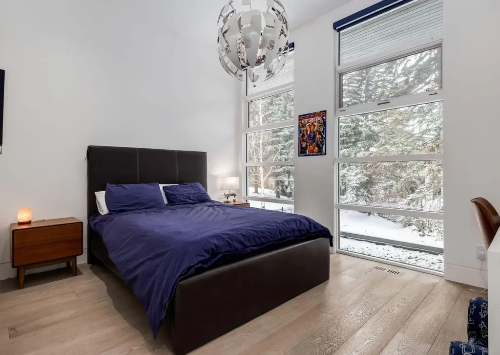 106 Pumpridge Place SW Calgary AB T2V5E7