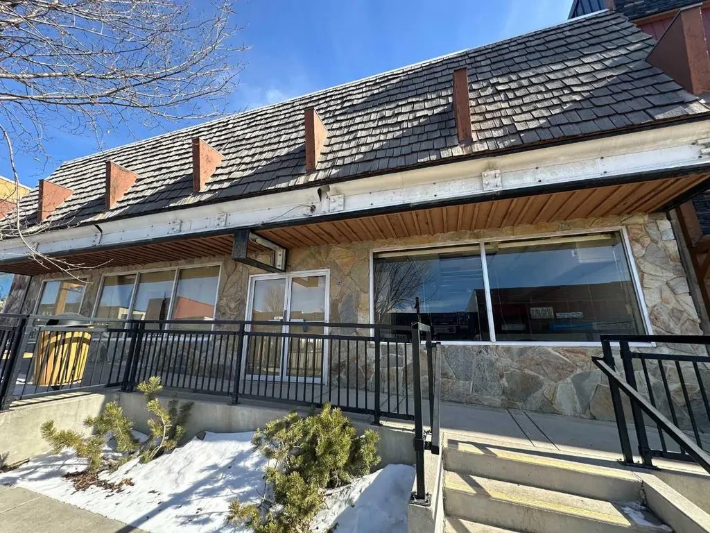 4919 50 Street Rocky Mountain House AB T4T 1A0