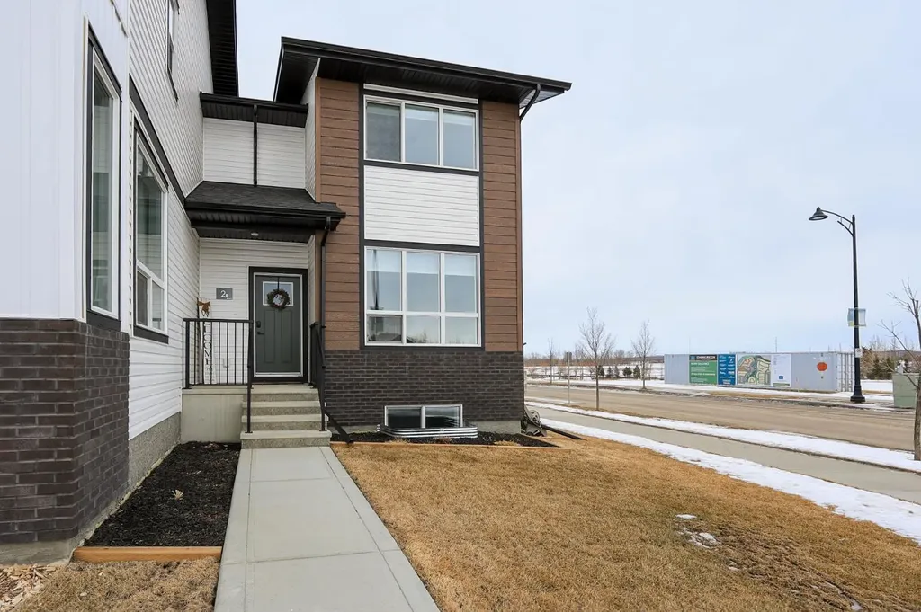 2 Evergreen Way Red Deer AB T4P 3H1