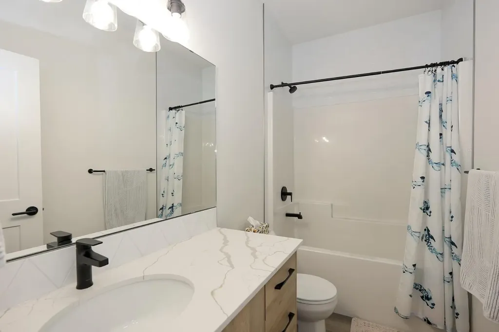 2 Evergreen Way Red Deer AB T4P 3H1