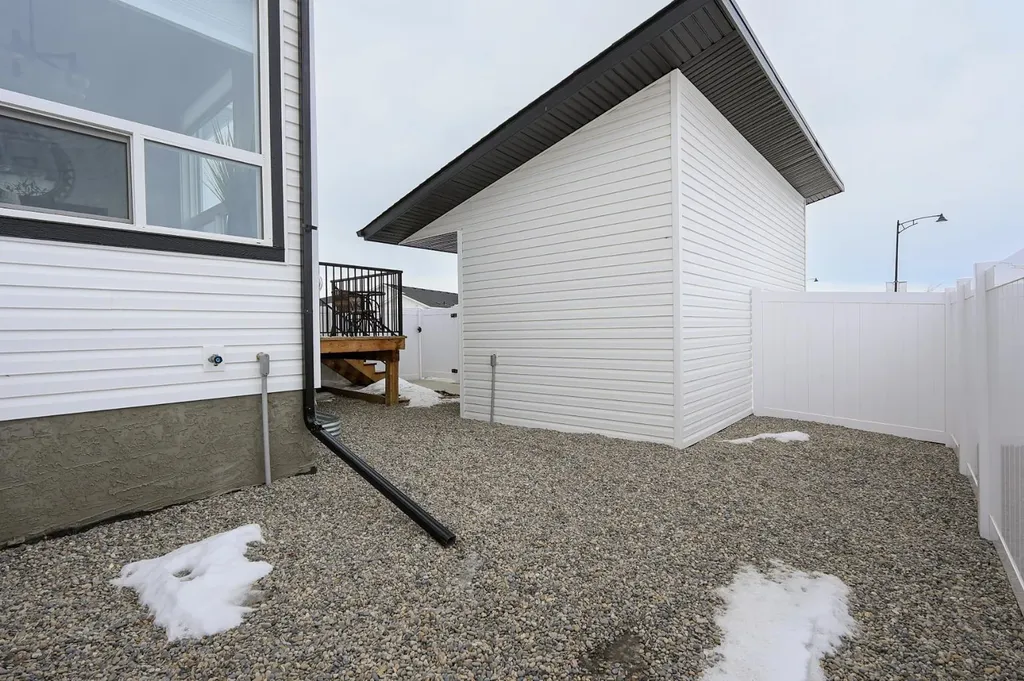 2 Evergreen Way Red Deer AB T4P 3H1