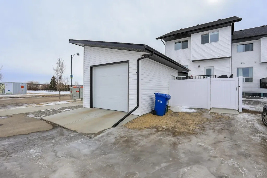 2 Evergreen Way Red Deer AB T4P 3H1