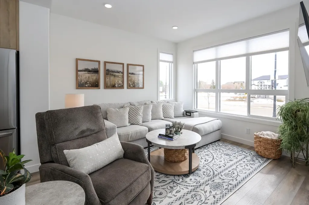 2 Evergreen Way Red Deer AB T4P 3H1