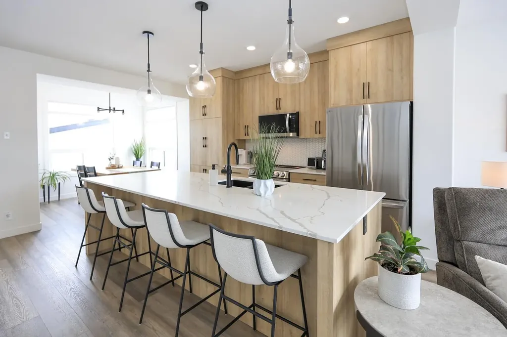 2 Evergreen Way Red Deer AB T4P 3H1