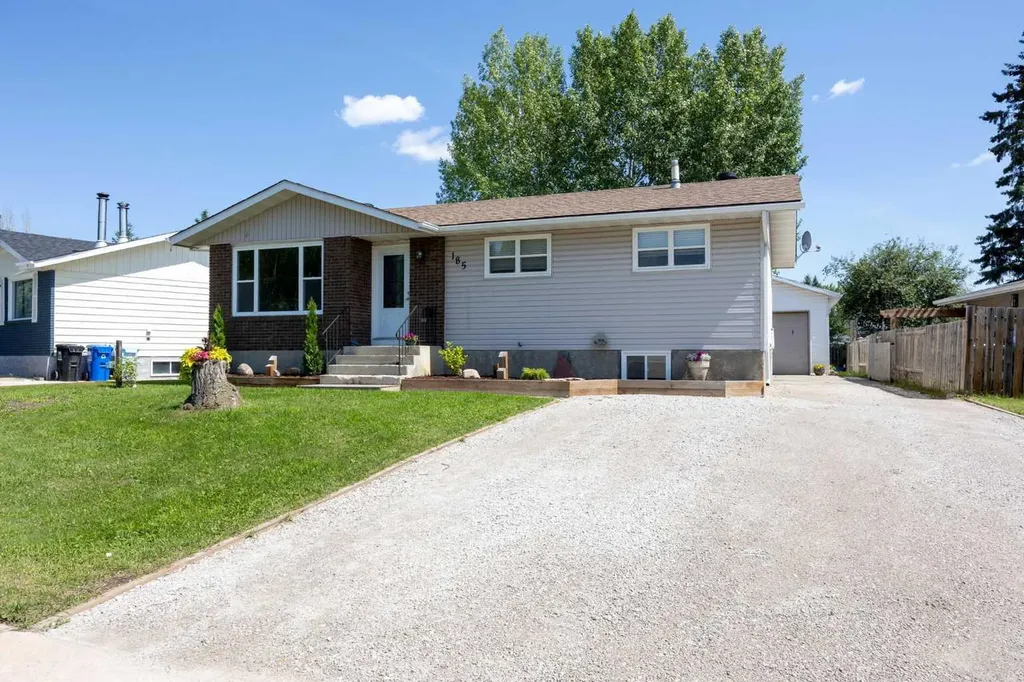 185 Hilltop Crescent Fort Mcmurray AB T9H3V3