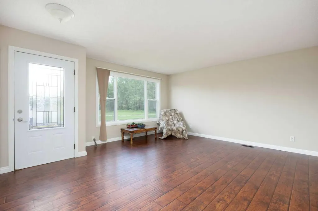 185 Hilltop Crescent Fort Mcmurray AB T9H3V3