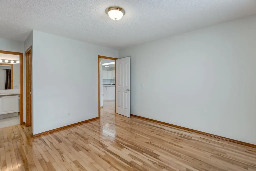 108 Quigley Close Cochrane AB T4C 1S4