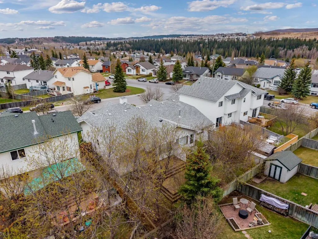 108 Quigley Close Cochrane AB T4C 1S4