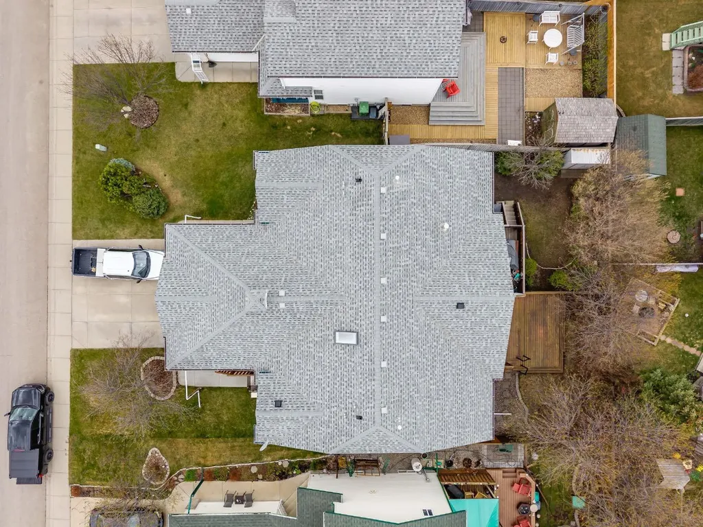 108 Quigley Close Cochrane AB T4C 1S4