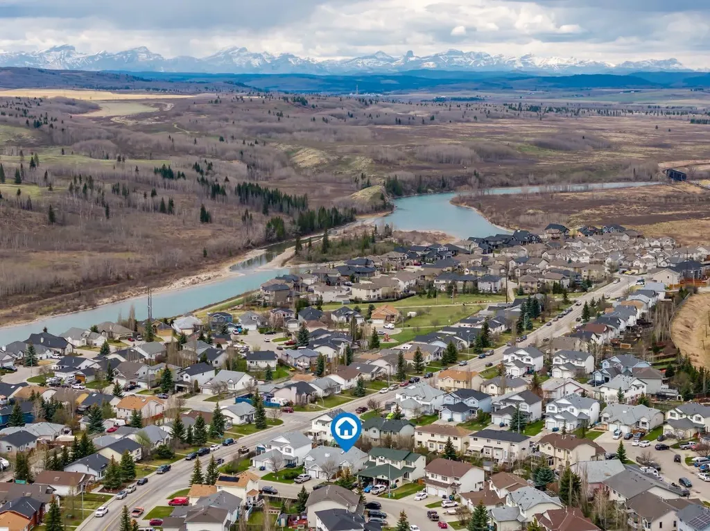 108 Quigley Close Cochrane AB T4C 1S4