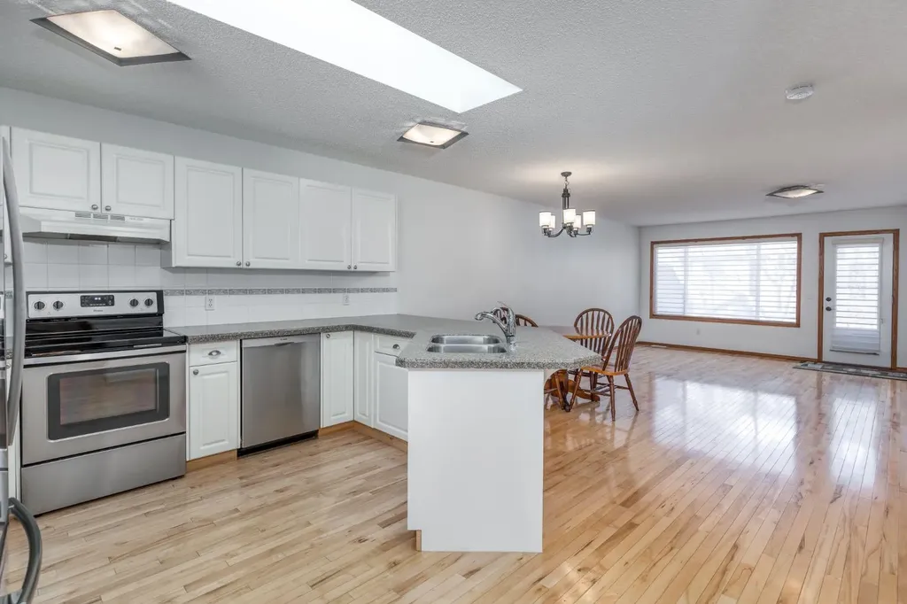 108 Quigley Close Cochrane AB T4C 1S4