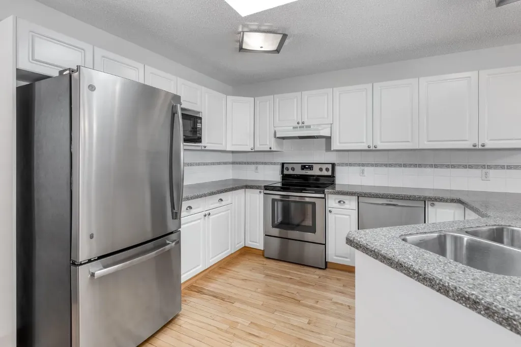 108 Quigley Close Cochrane AB T4C 1S4