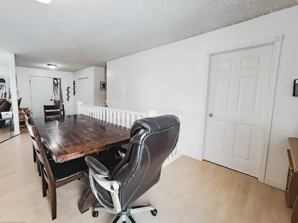 9105 Forest Street La Crete AB T0H2H0