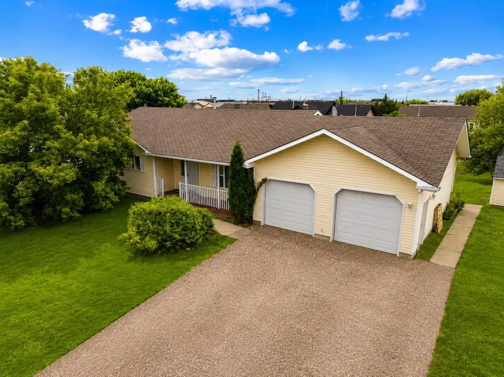 9105 Forest Street La Crete AB T0H2H0