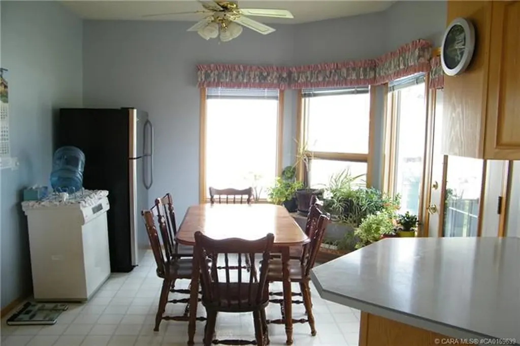 5606 46 Avenue W Forestburg AB T0B 1N0
