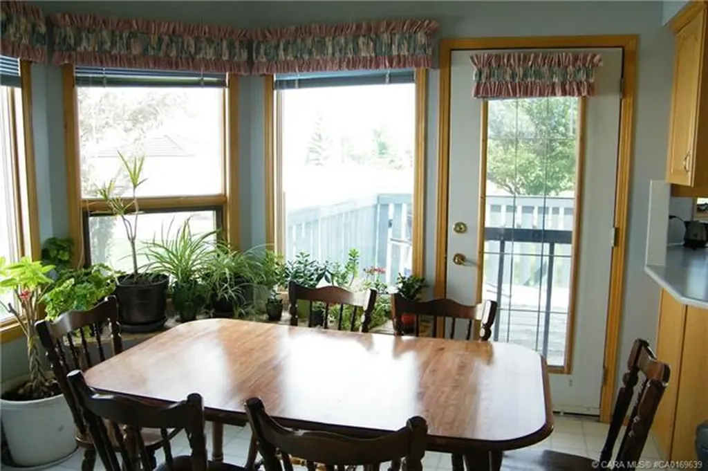 5606 46 Avenue W Forestburg AB T0B 1N0