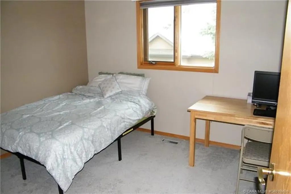 5606 46 Avenue W Forestburg AB T0B 1N0
