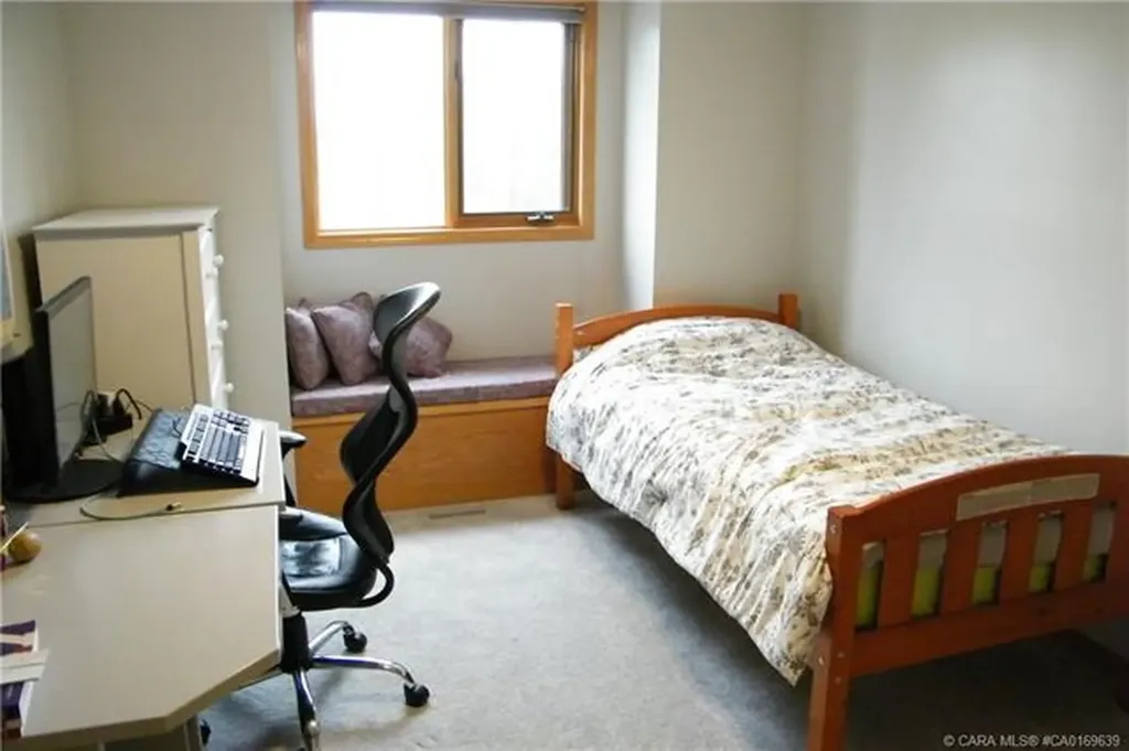 5606 46 Avenue W Forestburg AB T0B 1N0
