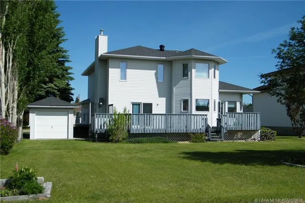 5606 46 Avenue W Forestburg AB T0B 1N0