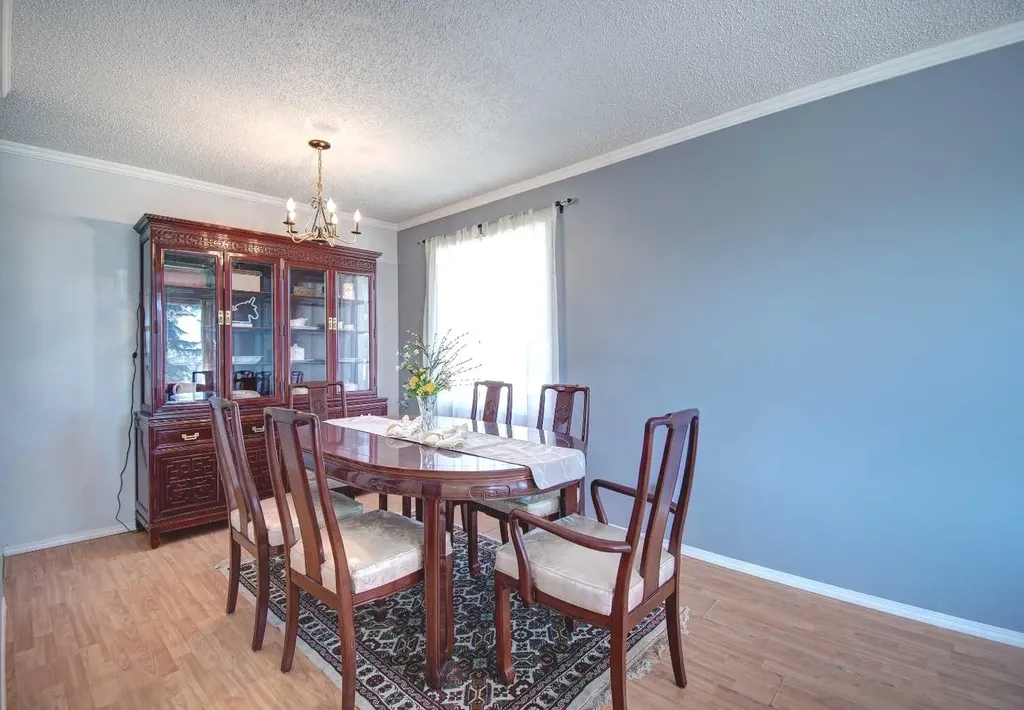 6307 Thornaby Way NW Calgary AB T2K 5K8