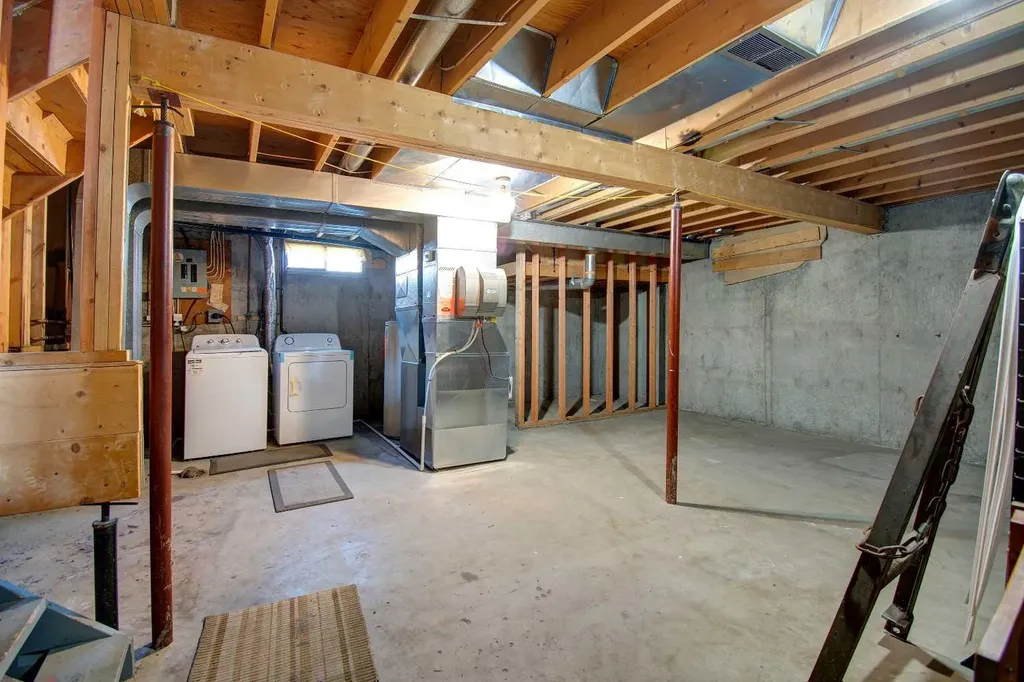 6307 Thornaby Way NW Calgary AB T2K 5K8