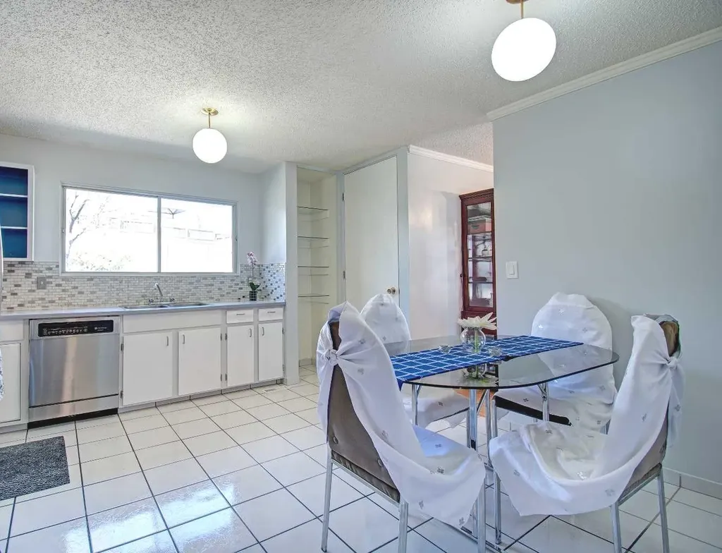 6307 Thornaby Way NW Calgary AB T2K 5K8